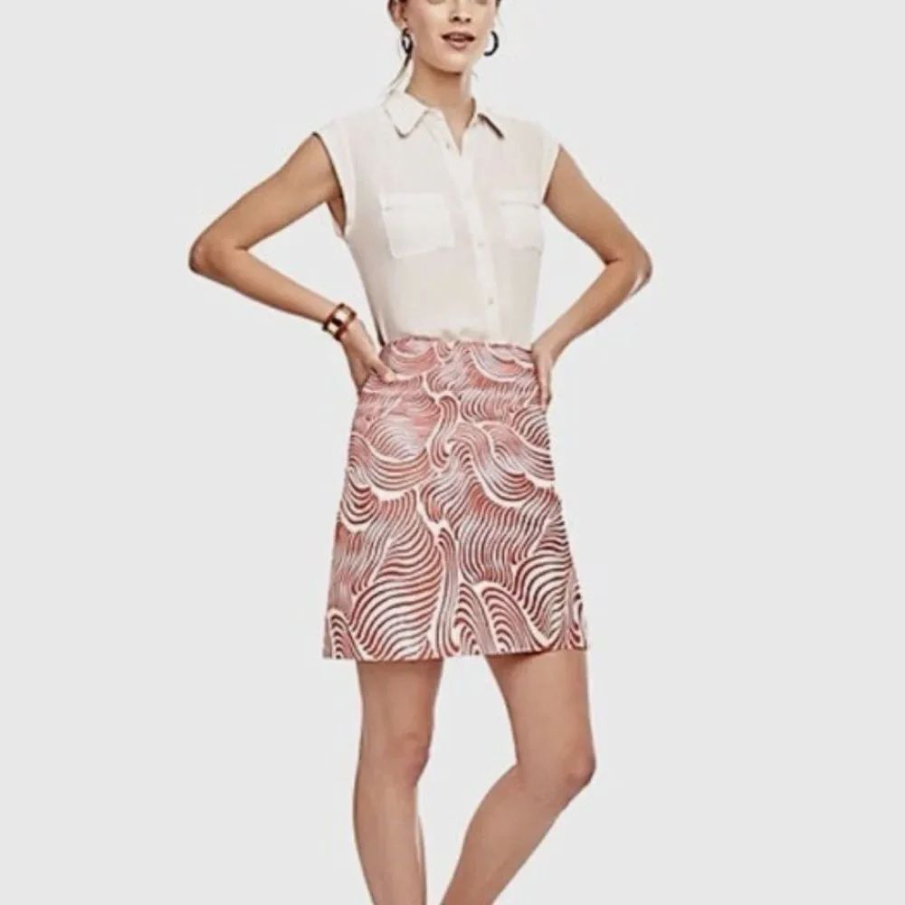 Ann Taylor Baked Clay Rust Wavy Pattern Contemporary Graphic Mini Pencil Skirt
